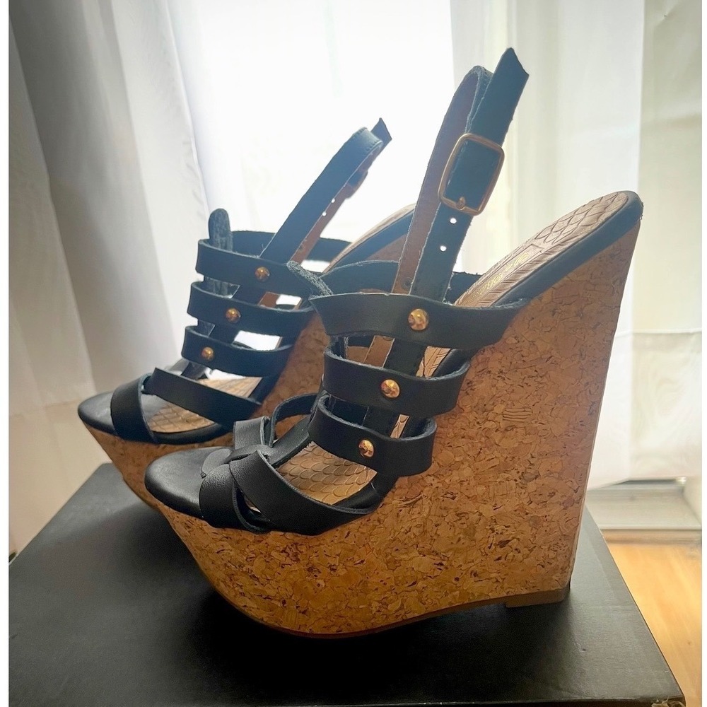 De Blossom Collection Black Strappy Cork Wedge Platform Sandals Studded Size 5.5